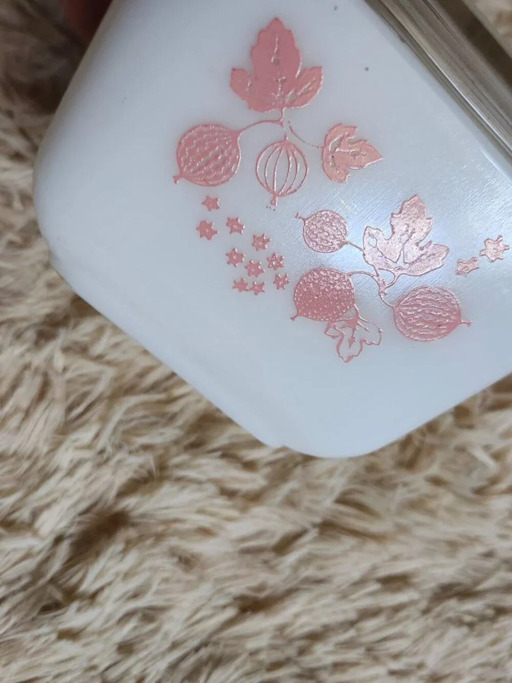 Pyrex pink Gooseberry 503 and 501 with lids